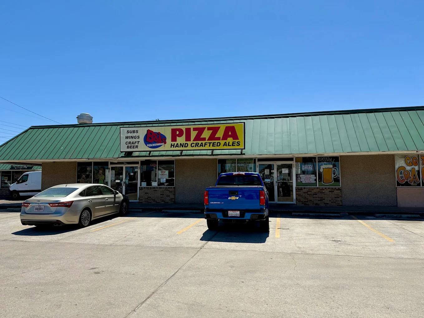 B&J’s Pizza